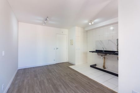 Sala  de apartamento à venda com 2 quartos, 44m² em Conceicao, Osasco