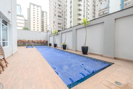 Studio à venda com 40m², 1 quarto e 1 vaga Studio à venda com 40m², 1 quarto e 1 vagaÁrea comum - Piscina