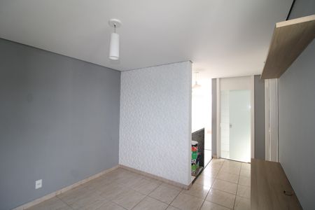 Sala de apartamento para alugar com 2 quartos, 48m² em Estância Jaraguá, São Paulo