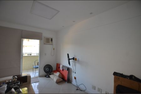 Sala de apartamento para alugar com 3 quartos, 86m² em Jardim Sulacap, Rio de Janeiro