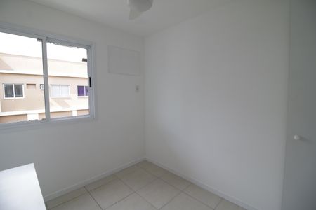 Quarto 1 de apartamento para alugar com 2 quartos, 58m² em Taquara, Rio de Janeiro