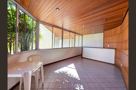 Apartamento à venda com 80m², 3 quartos e 2 vagasSalão de festas 