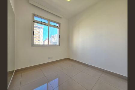 Apartamento à venda com 80m², 3 quartos e 2 vagasQuarto 2