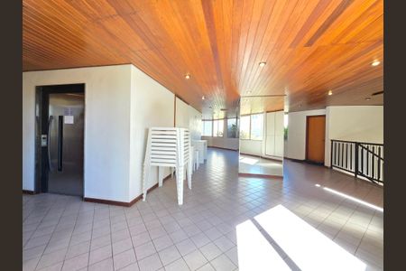 Apartamento à venda com 80m², 3 quartos e 2 vagasSalão de festas 