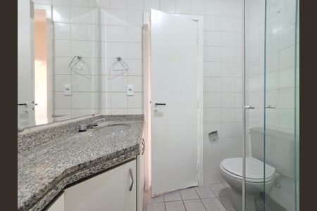 Apartamento à venda com 80m², 3 quartos e 2 vagasBanheiro Social 