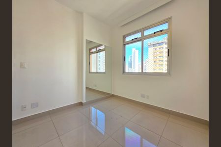 Apartamento à venda com 80m², 3 quartos e 2 vagasQuarto 2