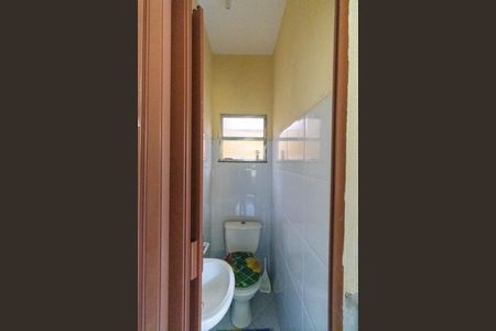 Lavabo de casa para alugar com 1 quarto, 50m² em Bangu, Rio de Janeiro