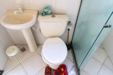 Banheiro de casa para alugar com 1 quarto, 50m² em Bangu, Rio de Janeiro