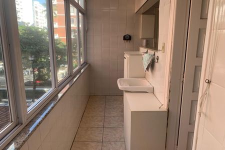 Apartamento para alugar com 200m², 3 quartos e 1 vagaÁrea de Serviço