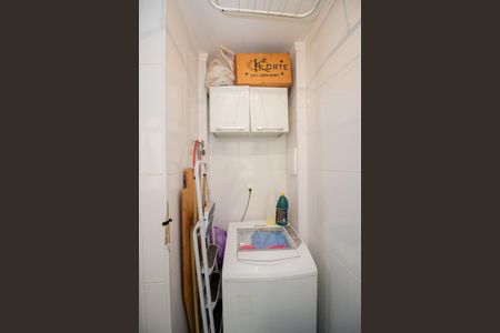 Apartamento à venda com 70m², 2 quartos e 1 vaga Apartamento à venda com 70m², 2 quartos e 1 vagaCozinha e Área de Serviço