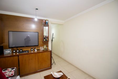 Apartamento à venda com 70m², 2 quartos e 1 vaga Apartamento à venda com 70m², 2 quartos e 1 vagaSala