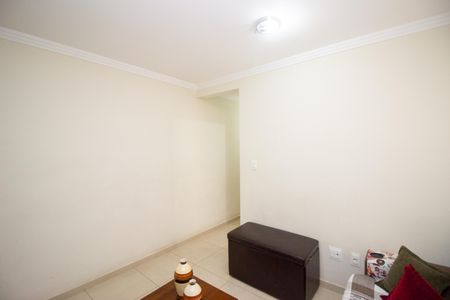 Apartamento à venda com 70m², 2 quartos e 1 vaga Apartamento à venda com 70m², 2 quartos e 1 vagaSala