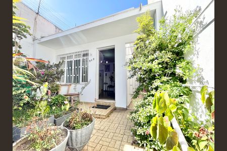 Casa à venda com 70m², 2 quartos e sem vaga Casa à venda com 70m², 2 quartos e sem vagaJardim