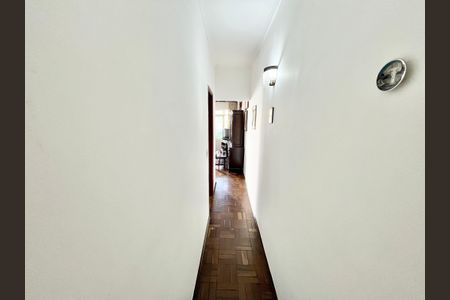 Casa à venda com 70m², 2 quartos e sem vaga Casa à venda com 70m², 2 quartos e sem vagaCorredor