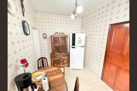 Casa à venda com 70m², 2 quartos e sem vaga Casa à venda com 70m², 2 quartos e sem vagaCozinha