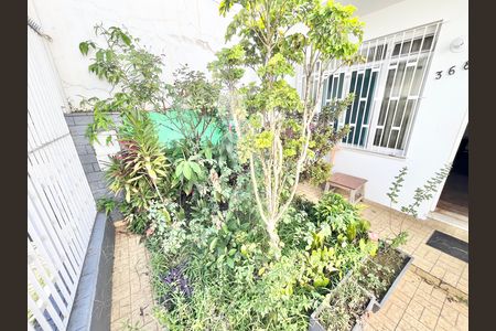 Casa à venda com 70m², 2 quartos e sem vaga Casa à venda com 70m², 2 quartos e sem vagaJardim