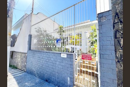 Casa à venda com 70m², 2 quartos e sem vaga Casa à venda com 70m², 2 quartos e sem vagaFachada/Placa