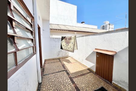 Casa à venda com 70m², 2 quartos e sem vaga Casa à venda com 70m², 2 quartos e sem vagaVaranda