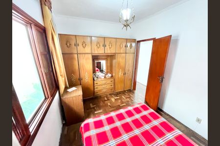 Casa à venda com 70m², 2 quartos e sem vaga Casa à venda com 70m², 2 quartos e sem vagaQuarto