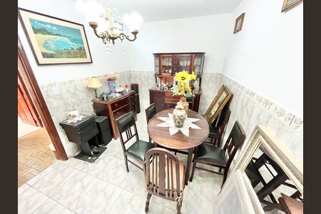 Casa à venda com 70m², 2 quartos e sem vaga Casa à venda com 70m², 2 quartos e sem vagaEdícula