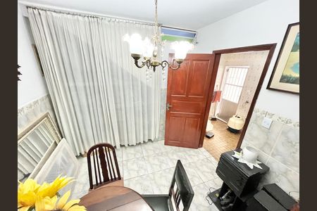 Casa à venda com 70m², 2 quartos e sem vaga Casa à venda com 70m², 2 quartos e sem vagaEdícula
