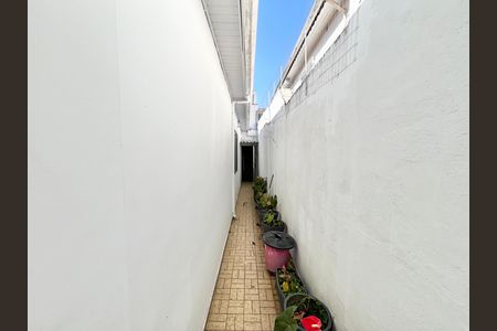 Casa à venda com 70m², 2 quartos e sem vaga Casa à venda com 70m², 2 quartos e sem vagaQuintal