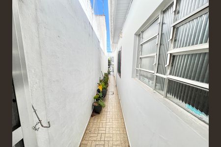 Casa à venda com 70m², 2 quartos e sem vaga Casa à venda com 70m², 2 quartos e sem vagaQuintal