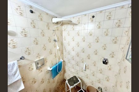 Casa à venda com 70m², 2 quartos e sem vaga Casa à venda com 70m², 2 quartos e sem vagaBanheiro