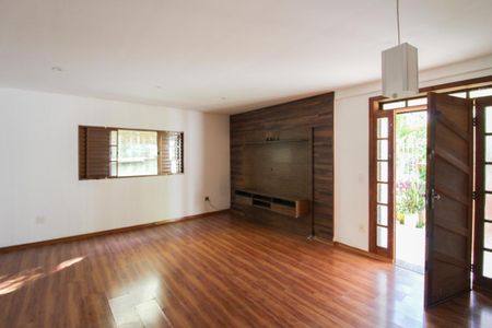 Sala de casa para alugar com 3 quartos, 90m² em Santa Rosa, Belo Horizonte