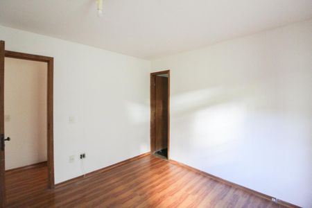 Suíte de casa para alugar com 3 quartos, 90m² em Santa Rosa, Belo Horizonte