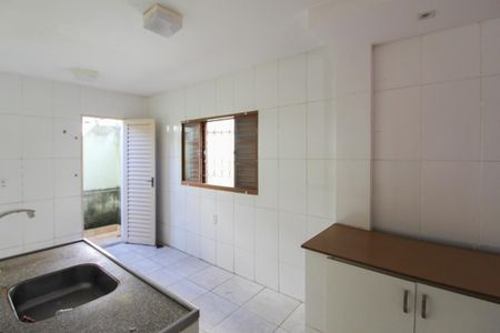 Casa para alugar com 90m², 3 quartos e sem vagaCozinha e Área de Serviço