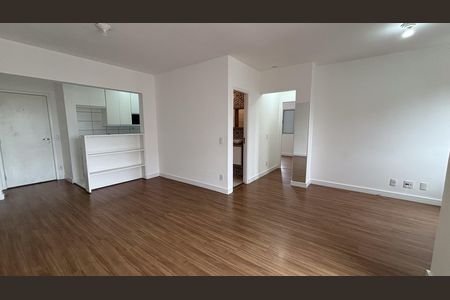 Apartamento para alugar com 74m², 2 quartos e 2 vagas Apartamento para alugar com 74m², 2 quartos e 2 vagasSala
