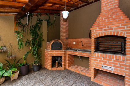 Casa de condomínio à venda com 102m², 3 quartos e 2 vagas Casa de condomínio à venda com 102m², 3 quartos e 2 vagasEspaço Gourmet