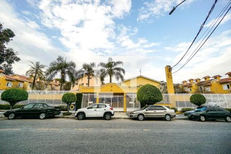 Casa de condomínio à venda com 102m², 3 quartos e 2 vagas Casa de condomínio à venda com 102m², 3 quartos e 2 vagasFachada