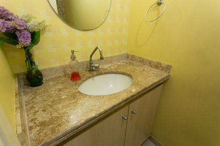 Casa de condomínio à venda com 102m², 3 quartos e 2 vagas Casa de condomínio à venda com 102m², 3 quartos e 2 vagasLavabo