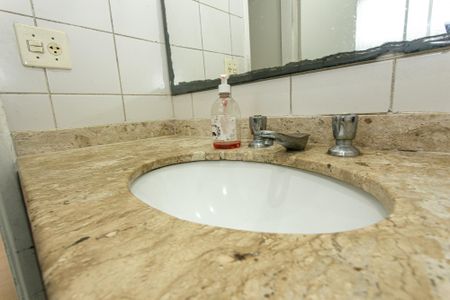 Casa de condomínio à venda com 102m², 3 quartos e 2 vagas Casa de condomínio à venda com 102m², 3 quartos e 2 vagasBanheiro da Suíte