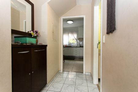 Casa de condomínio à venda com 102m², 3 quartos e 2 vagas Casa de condomínio à venda com 102m², 3 quartos e 2 vagasCorredor