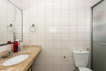 Casa de condomínio à venda com 102m², 3 quartos e 2 vagas Casa de condomínio à venda com 102m², 3 quartos e 2 vagasBanheiro da Suíte