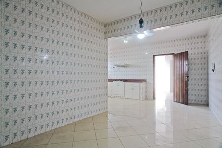 Casa para alugar com 300m², 3 quartos e 2 vagasCozinha