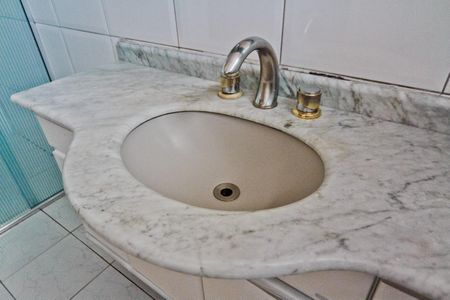Casa para alugar com 300m², 3 quartos e 2 vagasBanheiro social 2
