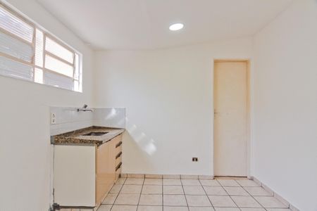 Casa para alugar com 300m², 3 quartos e 2 vagasEdícula - cozinha