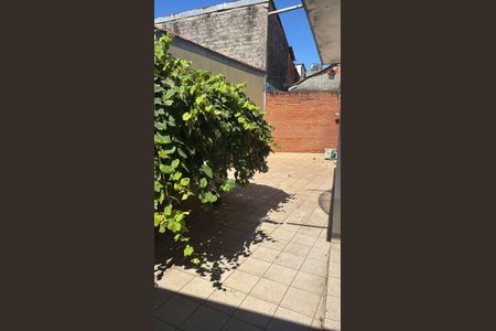 Casa para alugar com 223m², 2 quartos e 5 vagasQuintal