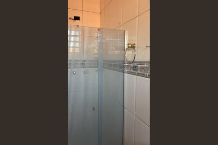 Casa para alugar com 223m², 2 quartos e 5 vagasBanheiro 1