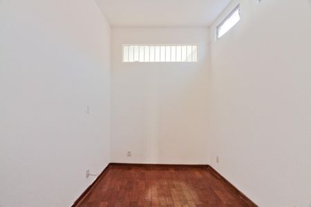 Casa para alugar com 300m², 3 quartos e 2 vagasQuarto 2