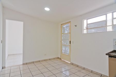 Casa para alugar com 300m², 3 quartos e 2 vagasEdícula - cozinha