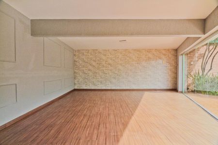 Casa para alugar com 300m², 3 quartos e 2 vagasÁrea externa