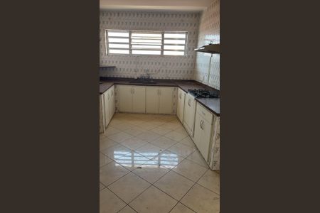 Cozinha de casa para alugar com 2 quartos, 223m² em Vila Prado, São Paulo