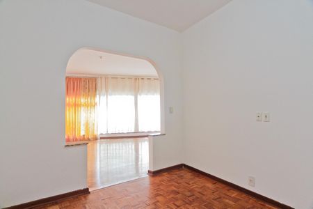 Sala de casa para alugar com 3 quartos, 300m² em Vila Prado, São Paulo