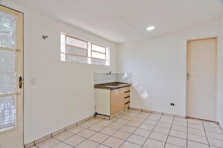 Casa para alugar com 300m², 3 quartos e 2 vagasEdícula - cozinha