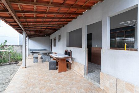 Casa para alugar com 360m², 3 quartos e 2 vagasVaranda